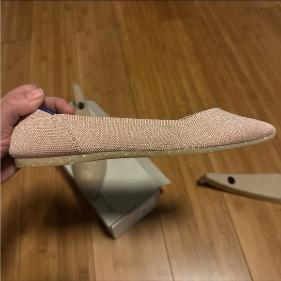 Like New- Rothy’s- Rosé Metallic Point Size 9.5- RARE/H2F - Picture 7 of 9